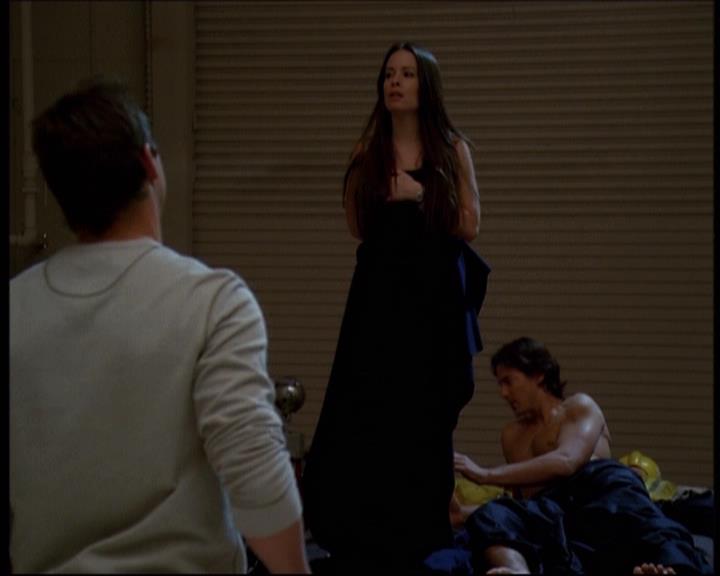 Charmed-Online-dot-610Chris-Crossed1482.jpg Charmed-Online-dot-610Chris-Crossed1482.jpg