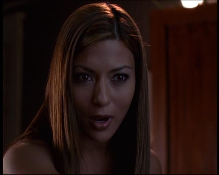 Charmed-Online-dot-610Chris-Crossed1543.jpg Charmed-Online-dot-610Chris-Crossed1543.jpg