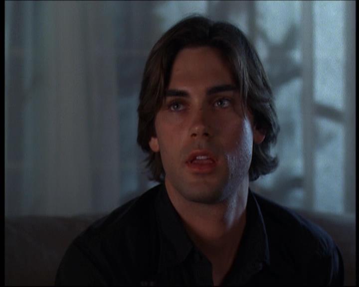 Charmed-Online-dot-610Chris-Crossed1599.jpg Charmed-Online-dot-610Chris-Crossed1599.jpg