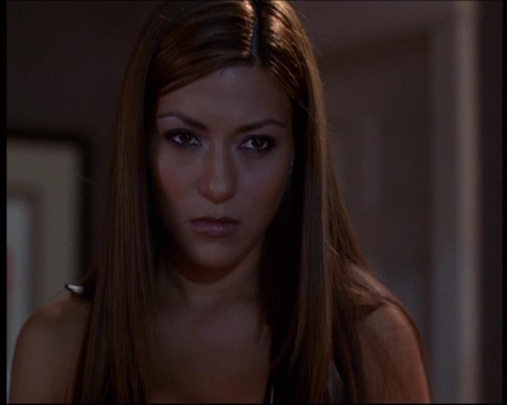 Charmed-Online-dot-610Chris-Crossed1603.jpg Charmed-Online-dot-610Chris-Crossed1603.jpg