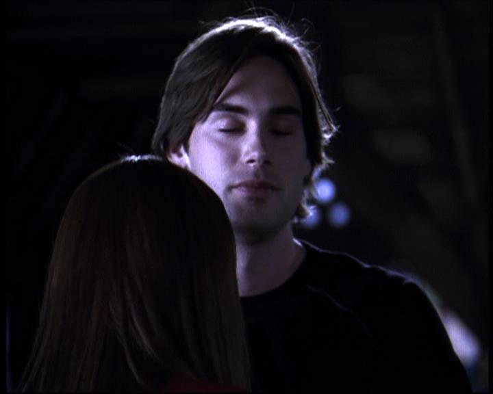 Charmed-Online-dot-610Chris-Crossed1636.jpg Charmed-Online-dot-610Chris-Crossed1636.jpg