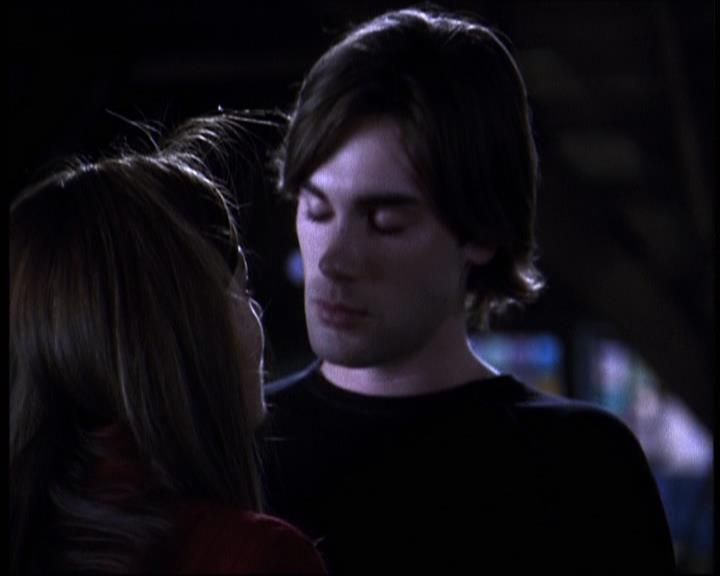 Charmed-Online-dot-610Chris-Crossed1642.jpg