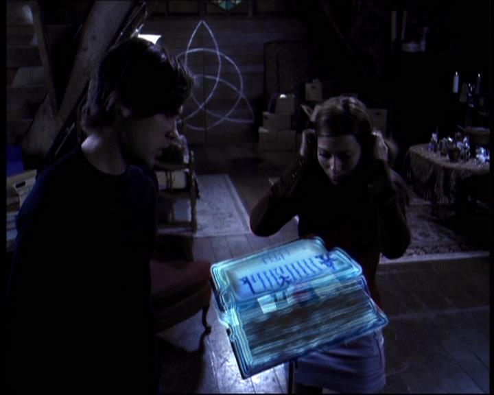 Charmed-Online-dot-610Chris-Crossed1661.jpg