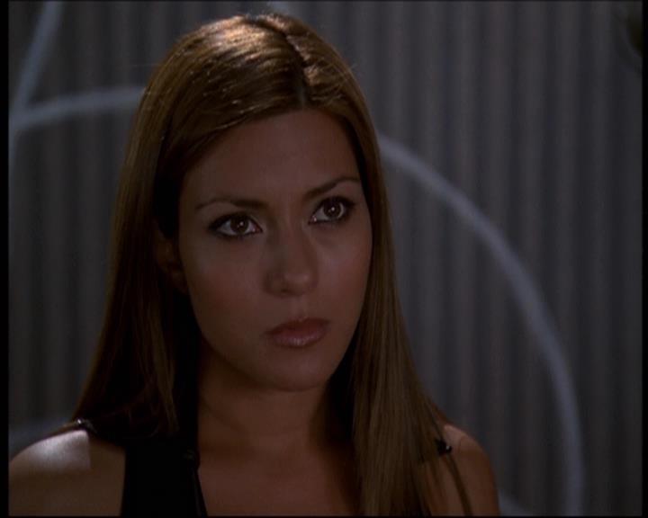 Charmed-Online-dot-610Chris-Crossed1727.jpg