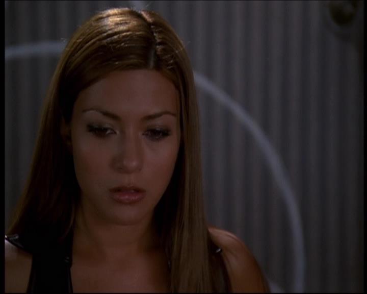 Charmed-Online-dot-610Chris-Crossed1736.jpg