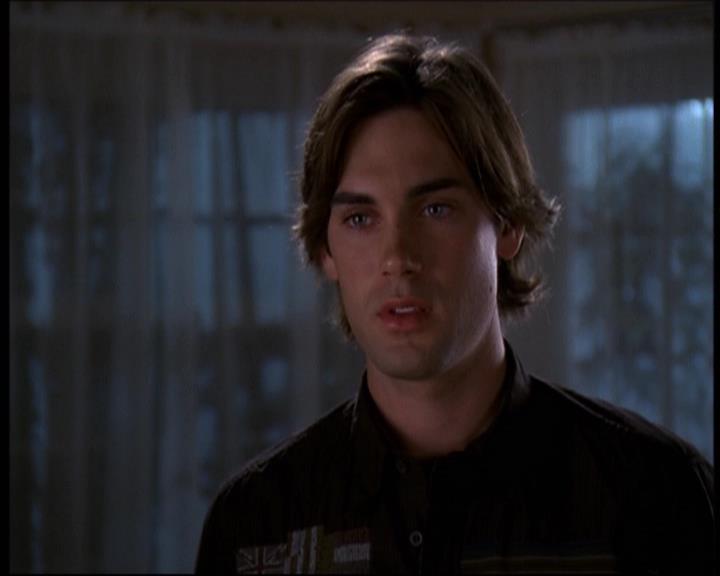 Charmed-Online-dot-610Chris-Crossed1740.jpg