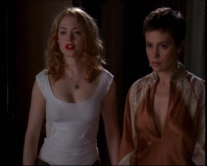Charmed-Online-dot-610Chris-Crossed1766.jpg