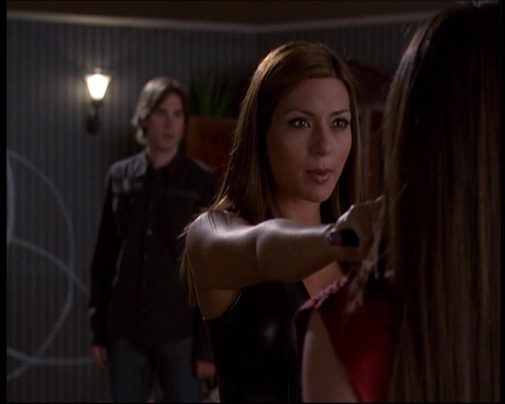 Charmed-Online-dot-610Chris-Crossed1767.jpg