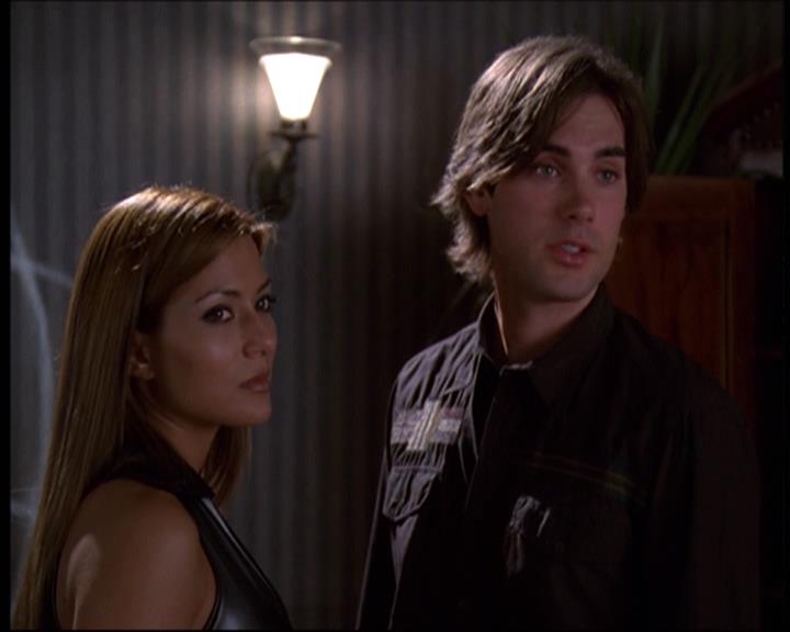 Charmed-Online-dot-610Chris-Crossed1816.jpg Charmed-Online-dot-610Chris-Crossed1816.jpg