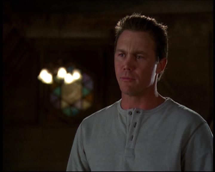 Charmed-Online-dot-610Chris-Crossed1876.jpg