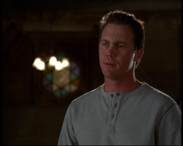 Charmed-Online-dot-610Chris-Crossed1877.jpg