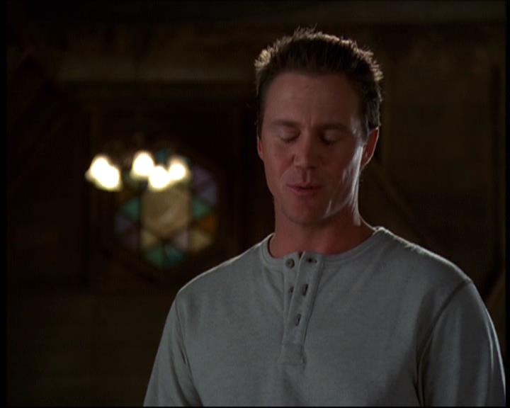 Charmed-Online-dot-610Chris-Crossed1880.jpg