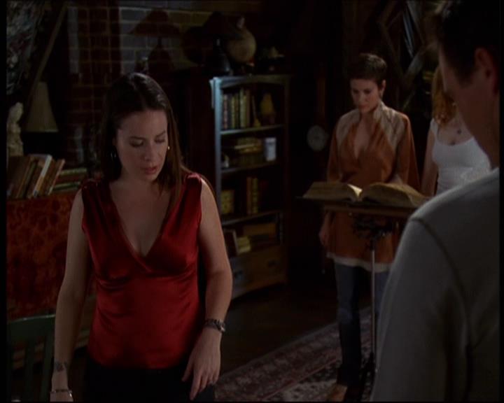Charmed-Online-dot-610Chris-Crossed1912.jpg