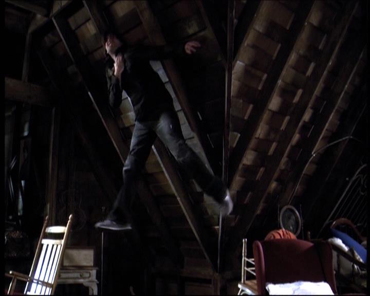 Charmed-Online-dot-610Chris-Crossed2061.jpg