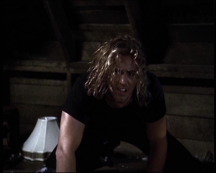 Charmed-Online-dot-610Chris-Crossed2130.jpg