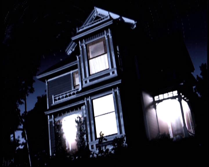 Charmed-Online-dot-610Chris-Crossed2146.jpg Charmed-Online-dot-610Chris-Crossed2146.jpg