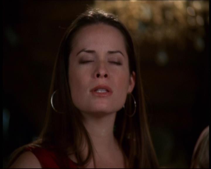 Charmed-Online-dot-610Chris-Crossed2164.jpg Charmed-Online-dot-610Chris-Crossed2164.jpg