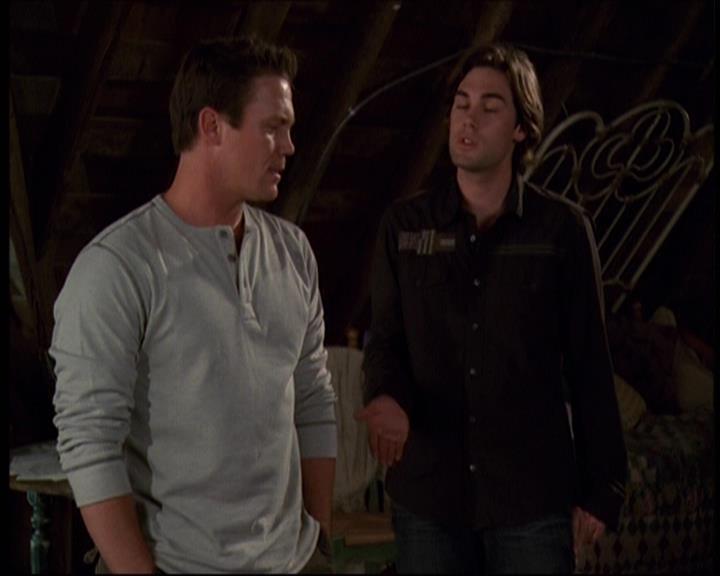 Charmed-Online-dot-610Chris-Crossed2179.jpg Charmed-Online-dot-610Chris-Crossed2179.jpg