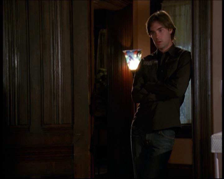 Charmed-Online-dot-610Chris-Crossed2245.jpg Charmed-Online-dot-610Chris-Crossed2245.jpg