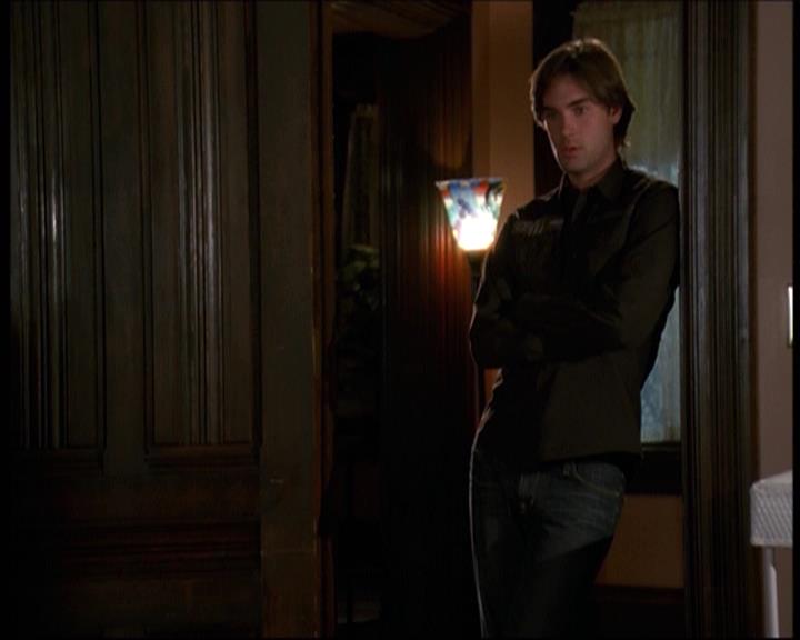 Charmed-Online-dot-610Chris-Crossed2249.jpg Charmed-Online-dot-610Chris-Crossed2249.jpg