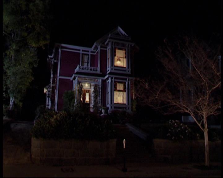 Charmed-Online-dot-610Chris-Crossed2256.jpg