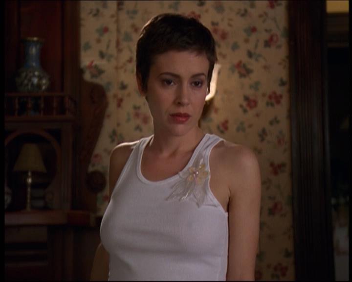 Charmed-Online-dot-610Chris-Crossed2277.jpg
