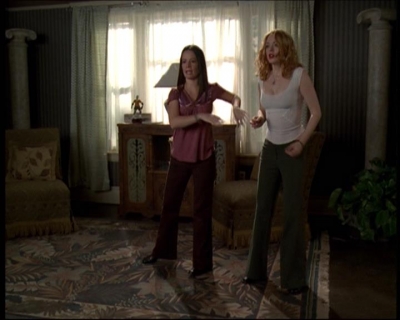 Charmed-Online-dot-610Chris-Crossed0800.jpg