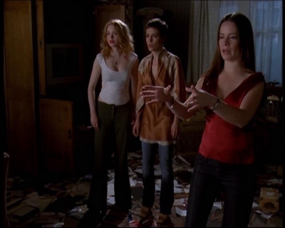 Charmed-Online-dot-610Chris-Crossed1794.jpg