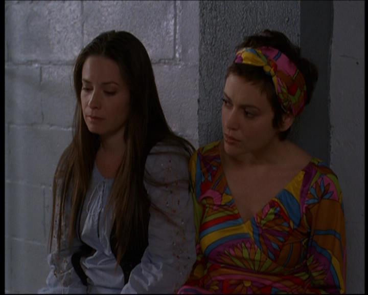 Charmed-Online-dot-611WitchStock1389.jpg