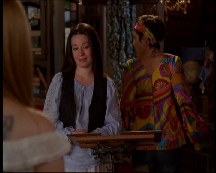 Charmed-Online-dot-611WitchStock1668.jpg