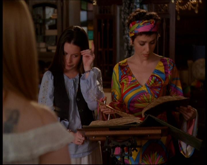 Charmed-Online-dot-611WitchStock1692.jpg