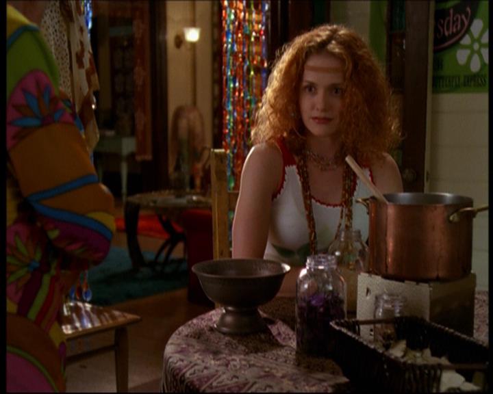 Charmed-Online-dot-611WitchStock1992.jpg