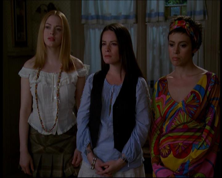 Charmed-Online-dot-611WitchStock2178.jpg