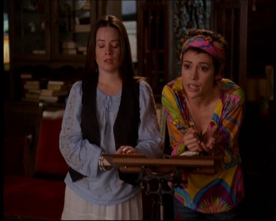 Charmed-Online-dot-611WitchStock1648.jpg