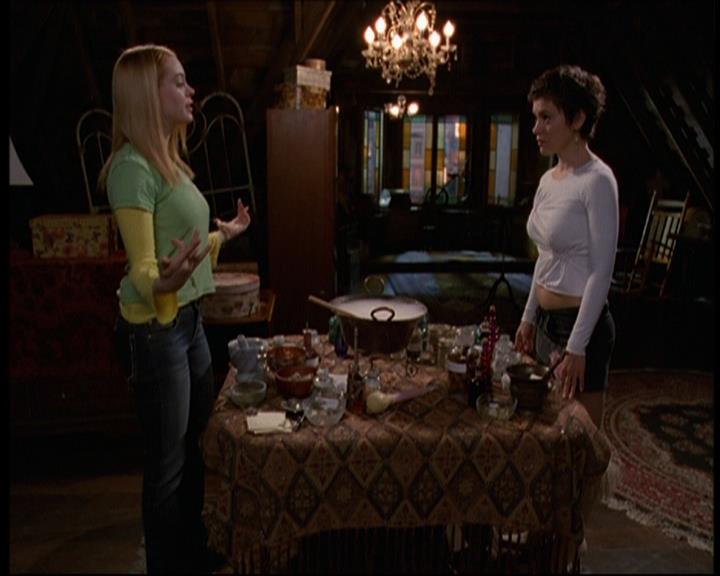 Charmed-Online-dot-612PrinceCharmed0466.jpg Charmed-Online-dot-612PrinceCharmed0466.jpg