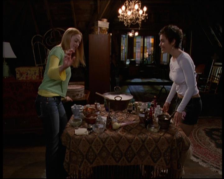 Charmed-Online-dot-612PrinceCharmed0469.jpg Charmed-Online-dot-612PrinceCharmed0469.jpg