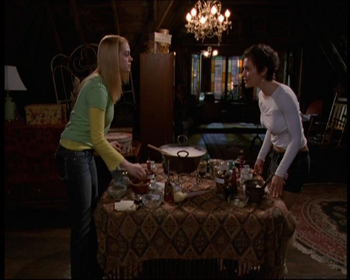 Charmed-Online-dot-612PrinceCharmed0470.jpg