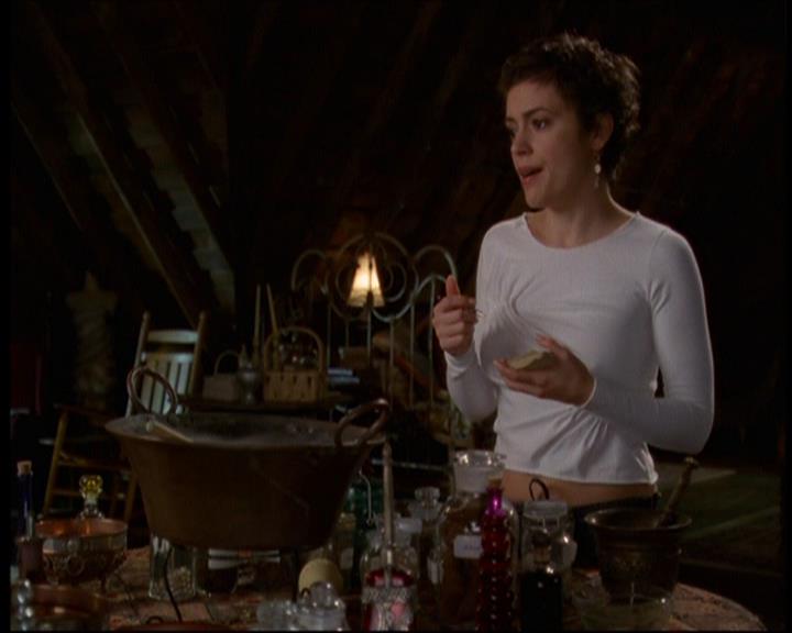 Charmed-Online-dot-612PrinceCharmed0512.jpg