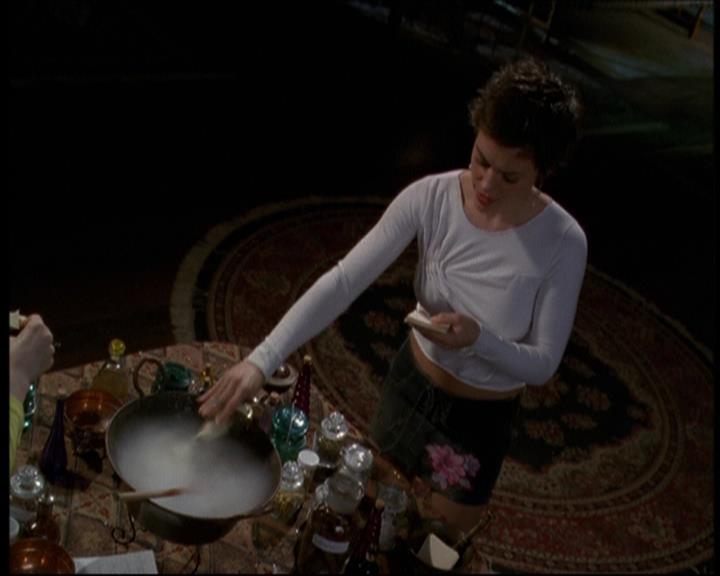 Charmed-Online-dot-612PrinceCharmed0540.jpg Charmed-Online-dot-612PrinceCharmed0540.jpg