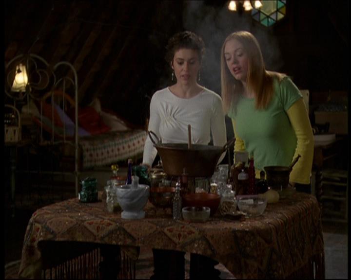Charmed-Online-dot-612PrinceCharmed0717.jpg