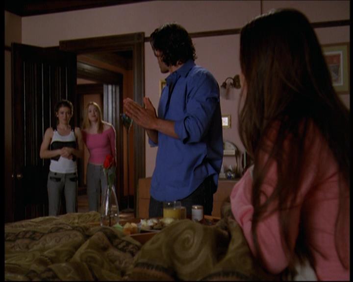 Charmed-Online-dot-612PrinceCharmed0841.jpg Charmed-Online-dot-612PrinceCharmed0841.jpg