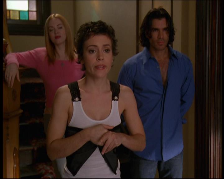 Charmed-Online-dot-612PrinceCharmed0905.jpg