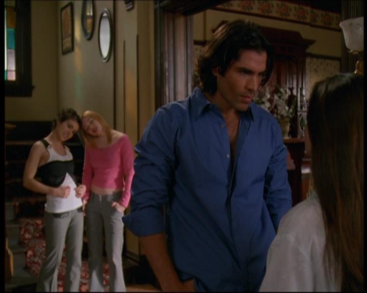 Charmed-Online-dot-612PrinceCharmed0938.jpg