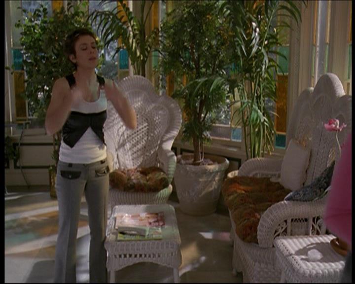 Charmed-Online-dot-612PrinceCharmed1157.jpg