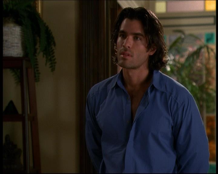 Charmed-Online-dot-612PrinceCharmed1513.jpg