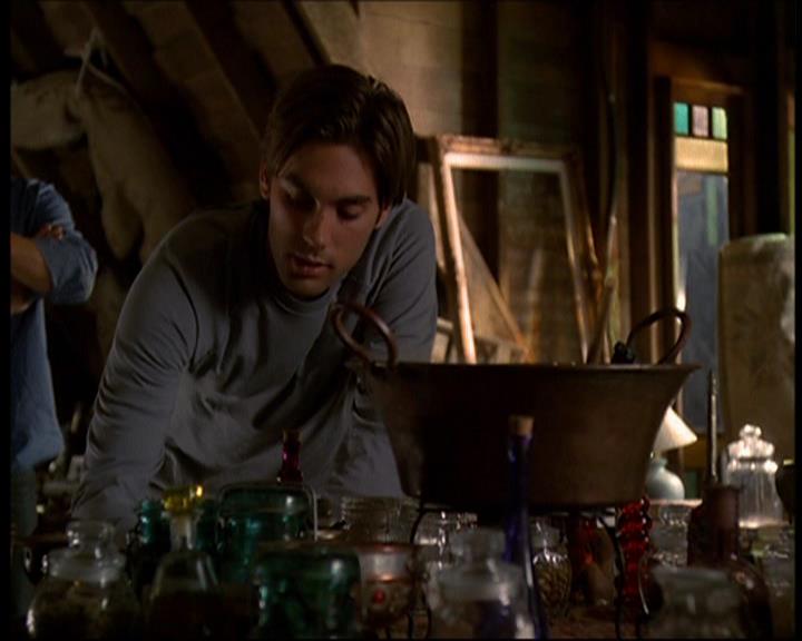 Charmed-Online-dot-612PrinceCharmed1632.jpg Charmed-Online-dot-612PrinceCharmed1632.jpg