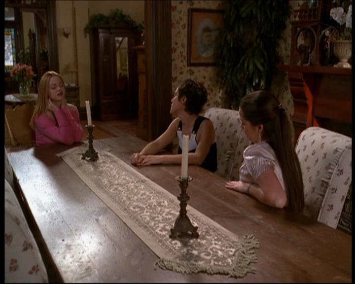 Charmed-Online-dot-612PrinceCharmed1684.jpg Charmed-Online-dot-612PrinceCharmed1684.jpg