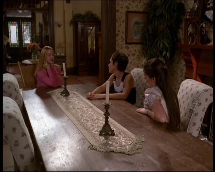 Charmed-Online-dot-612PrinceCharmed1686.jpg Charmed-Online-dot-612PrinceCharmed1686.jpg