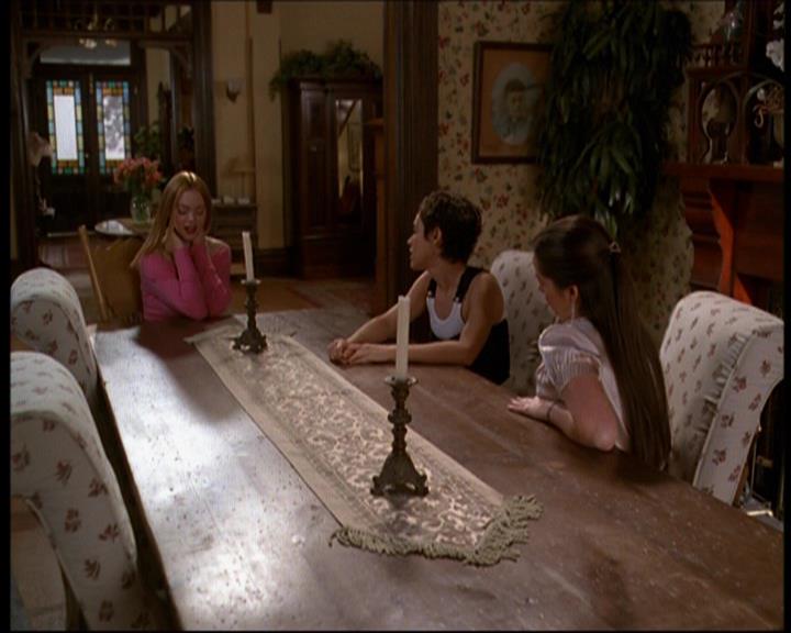 Charmed-Online-dot-612PrinceCharmed1687.jpg