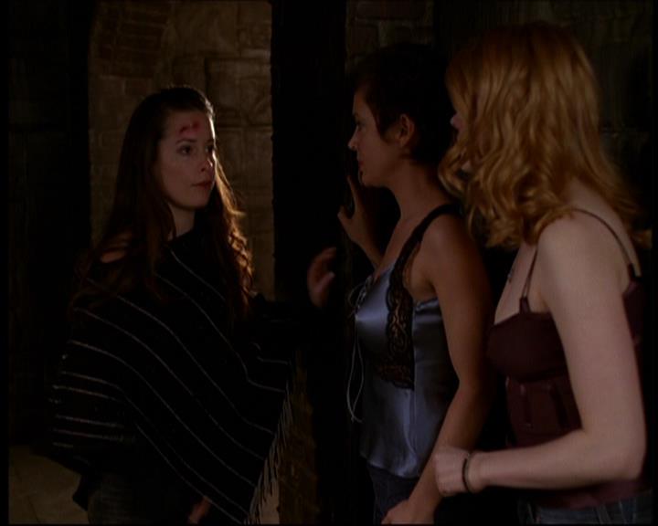 Charmed-Online-dot-613UsedKarma0163.jpg